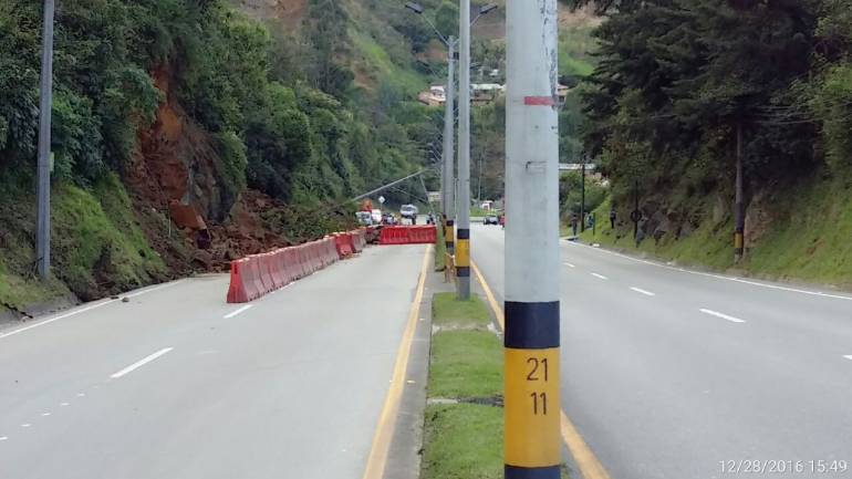 Derrumeb autopista Medellín Bogotá: Piden declaratoria de emergencia para intervenir derrumbe en la vía Medellín-Bogotá