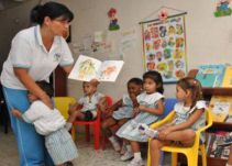 Madres sustitutas denuncian despidos injustificados del ICBF