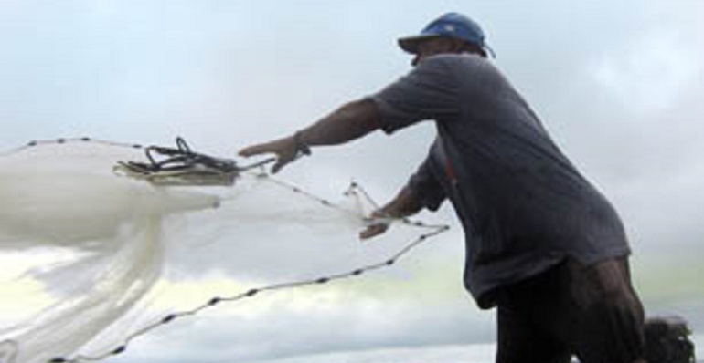 Pescadores de Buenaventura atemorizados por atracos - Caracol Radio