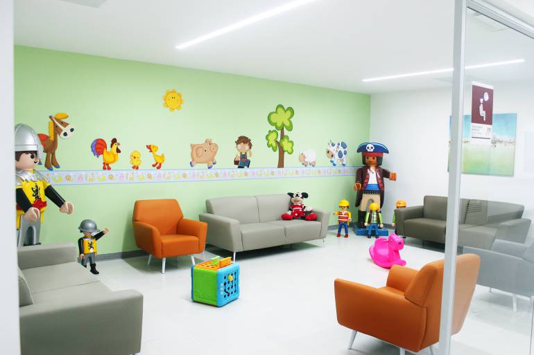 NIÑOS HOSPITAL INTERNACIONAL DE COLOMBIA PIEDECUESTA LEUCEMIA CÁNCER: Desde regiones muy apartadas llegaron a Piedecuesta niños con cáncer