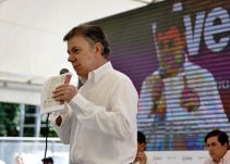 Presidente Juan Manuel Santos defendió nuevamente la reforma tributaria