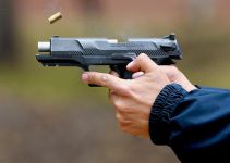 Buscan hombre que hizo disparos durante un funeral en Bogotá