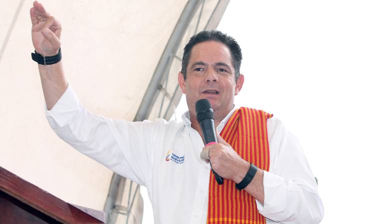 Vargas Lleras venecos: Vargas Lleras se siente abandonado por la Cancillería