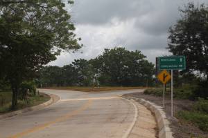 Carretera a Puerto Libertador, frente a Puente Uré, ya está pavimentada Carretera a Puerto Libertador, frente a Puente Uré, ya está pavimentada