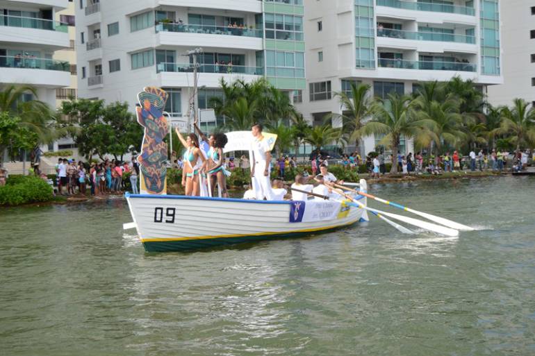 Alumnos de la Escuela Naval realizan entrenamientos de patrones para las balleneras: Alumnos de la Escuela Naval realizan entrenamientos de patrones para las balleneras