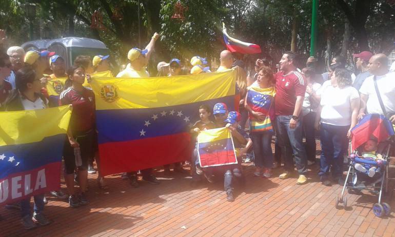VENEZOLANOS MEDELLÍN VENEZUELA TRUMP LEOPOLDO: Venezolanos en Medellín protestaron contra Maduro y exigen libertad de Leopoldo López