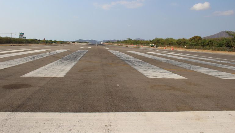 Cerrado el aeropuerto de Santa Marta por daño en las luces de la pista