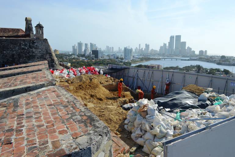 Avanzan obras de construcción de baños en el Castillo de San Felipe de Cartagena: Avanzan obras de construcción de baños en el Castillo de San Felipe de Cartagena