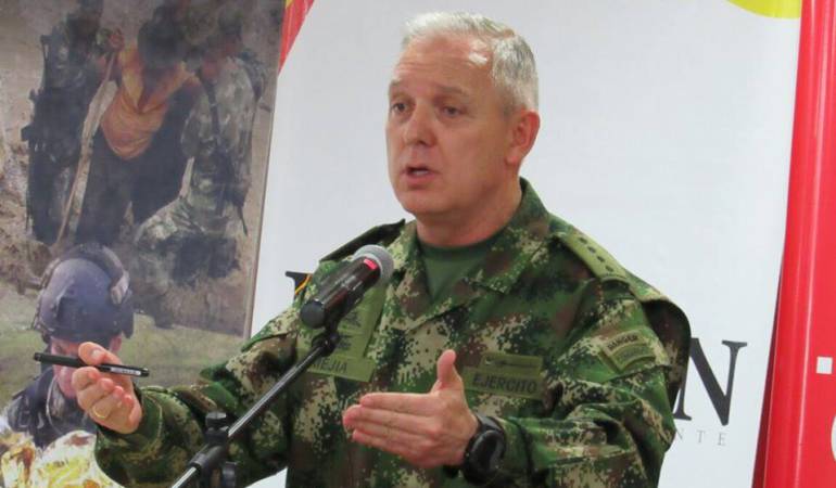 Comandante del Ejército Nacional el brigadier general Alberto José Mejía Ferrero.