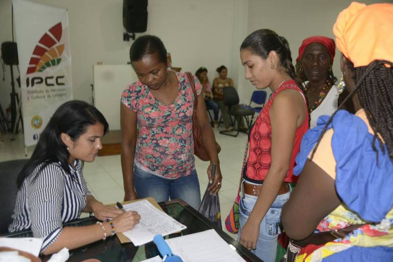 Festival del Dulce Cartagena: Capacitan en manipulación de alimentos a preinscritas del Festival del Dulce