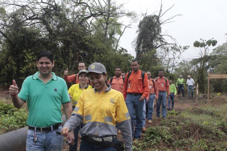 El sendero ambiental de Cerro Matoso, una manera de aprender a través de los sentidos