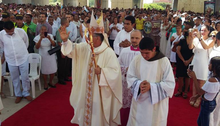 Nueva Catedral en Valledupar: Masiva asistencia a la primera misa en la nueva Catedral de Valledupar