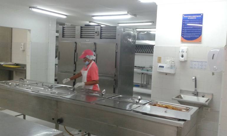 Proveedor de cárcel de mujeres de Cartagena defiende proceso de alimentos: Proveedor de cárcel de mujeres de Cartagena defiende proceso de alimentos