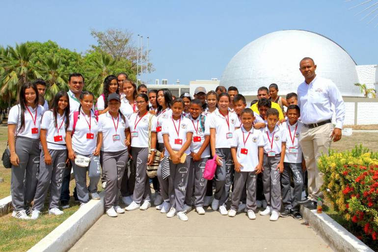 Estudiantes de San Jacinto visitaron Planetario de la Armada Nacional en Cartagena: Estudiantes de San Jacinto visitaron Planetario de la Armada Nacional en Cartagena