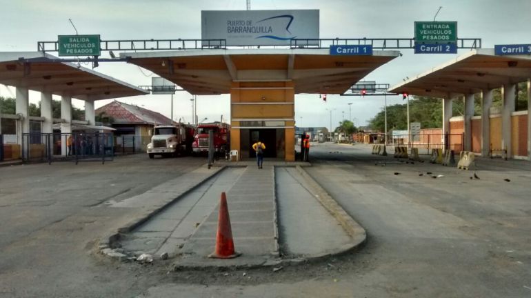 Las autoridades de Barranquilla insistieron en la necesidad de un dragado en el canal de acceso por la disminución del calado.