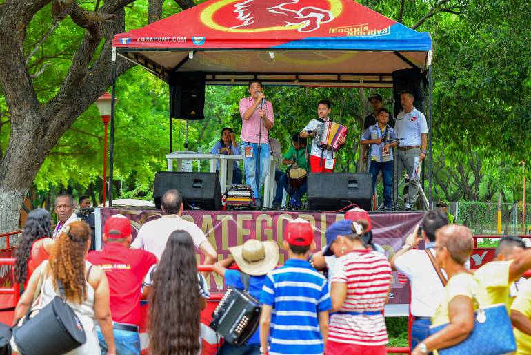 Valledupar se engalana con los 50 años del Festival Vallenato