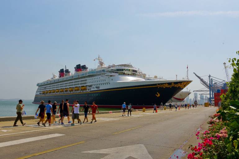 Último arribo de cuatro cruceros simultáneos a Cartagena esta temporada: Último arribo de cuatro cruceros simultáneos a Cartagena esta temporada