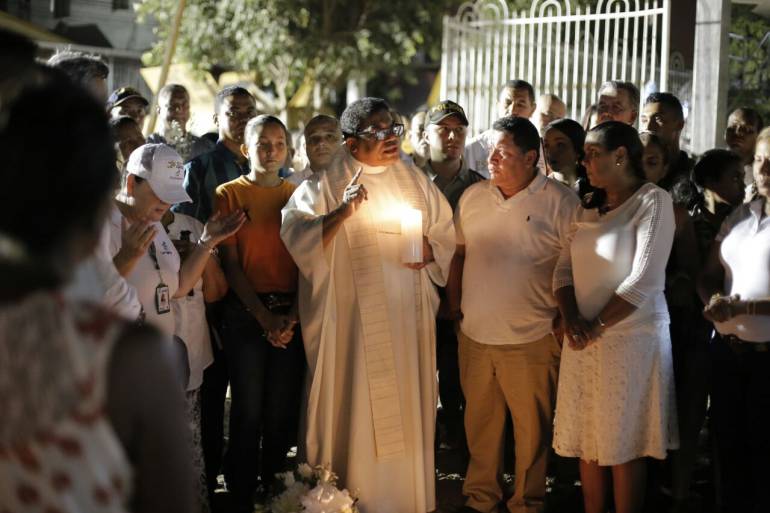 Con eucaristía se oró por sobrevivientes y fallecidos del edificio colapsado en Blas de Lezo: Con eucaristía se oró por sobrevivientes y fallecidos del edificio colapsado en Blas de Lezo