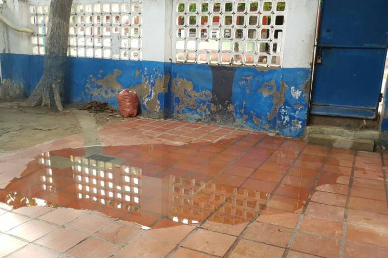 Padres de familia del Colegio José De La Vega hacen llamado de atención urgente a Secretaría de Educación: Padres de familia del Colegio José De La Vega hacen llamado de atención urgente a Secretaría de Educación