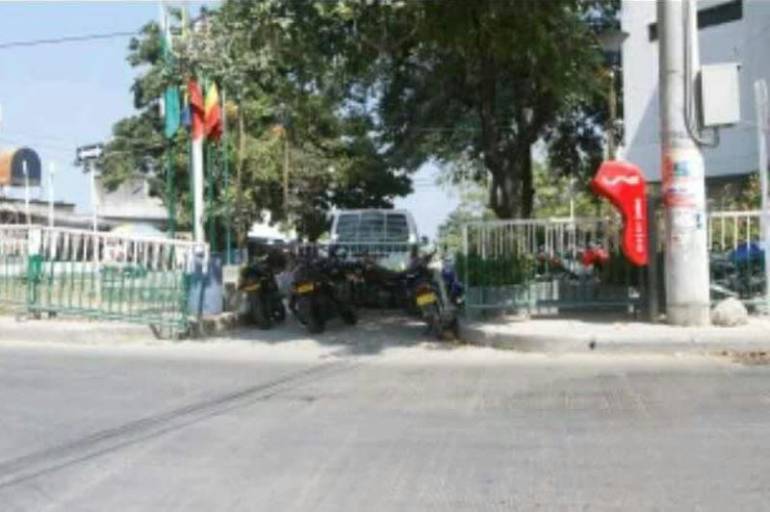 Policías de estación atacada con granada, en Cartagena, agredieron a periodistas: Policías de estación atacada con granada, en Cartagena, agredieron a periodistas