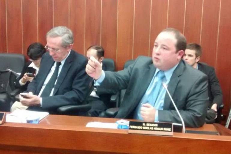 Senador Araújo rechazó “Plan Pistola” contra miembros de la Fuerza Pública