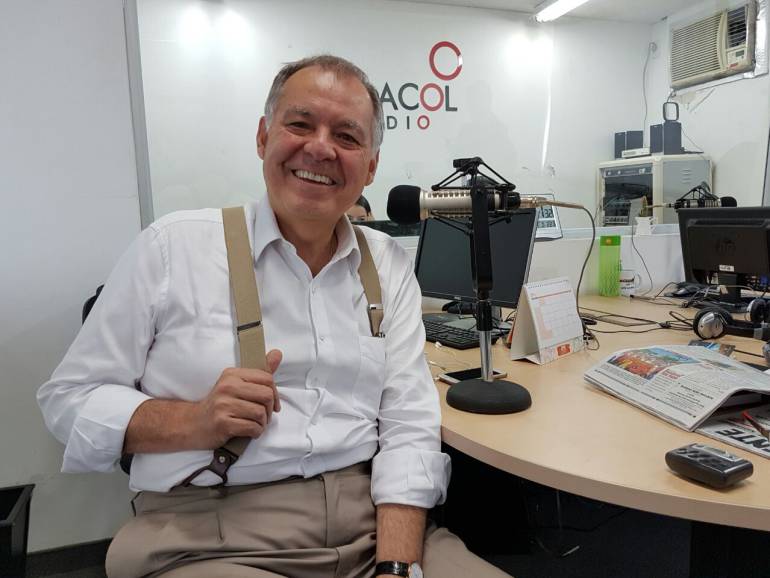 ALEJANDRO ORDÓÑEZ PROCURADURÍA BUCARAMANGA CONDECORACIÓN: Exprocurador llama "mamertos" a quienes critican su condecoración