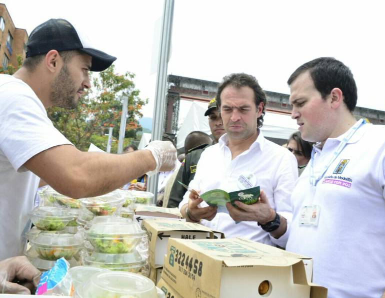 La estrategia Crecer es Posible formalizará a 24.000 comerciantes en Medellín