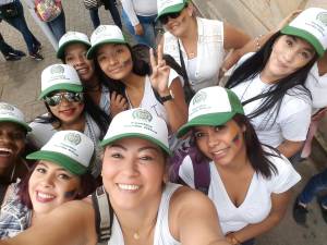 MARCHA PARA RECHAZAR PLAN PISTOLA CLAN DEL GOLFO: Familiares de Policías en Medellín rechazaron plan pistola del Clan del Golfo MARCHA PARA RECHAZAR PLAN PISTOLA CLAN DEL GOLFO: Familiares de Policías en Medellín rechazaron plan pistola del Clan del Golfo