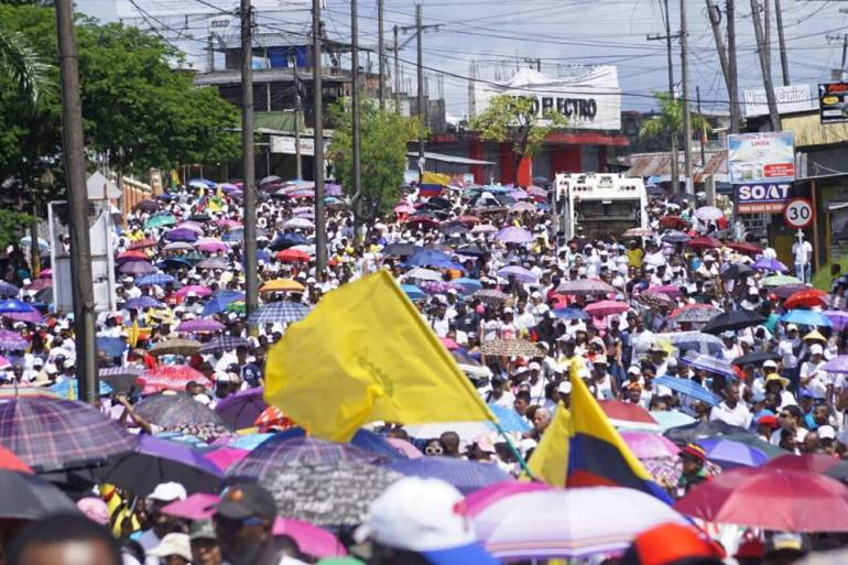 Gobierno ofrece 1.5 billones para solucionar crisis en Buenaventura
