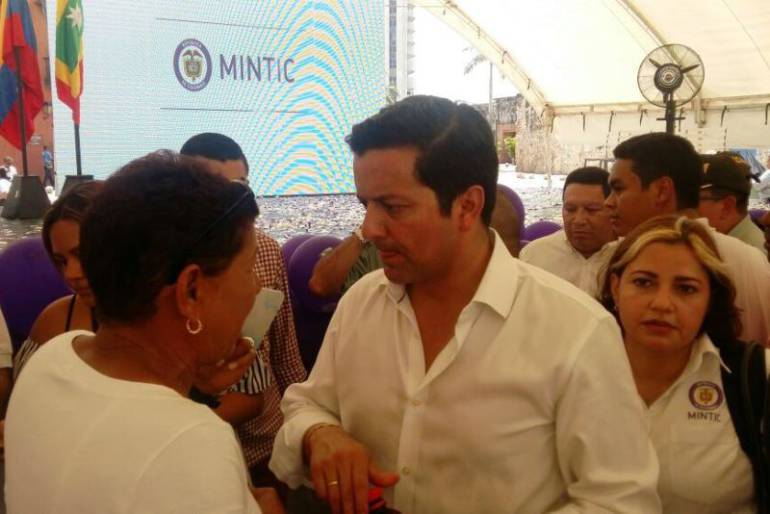 Cartagena será la primera ciudad del país en tener zonas de wifi gratis en las playas: Cartagena será la primera ciudad del país en tener zonas de wifi gratis en las playas