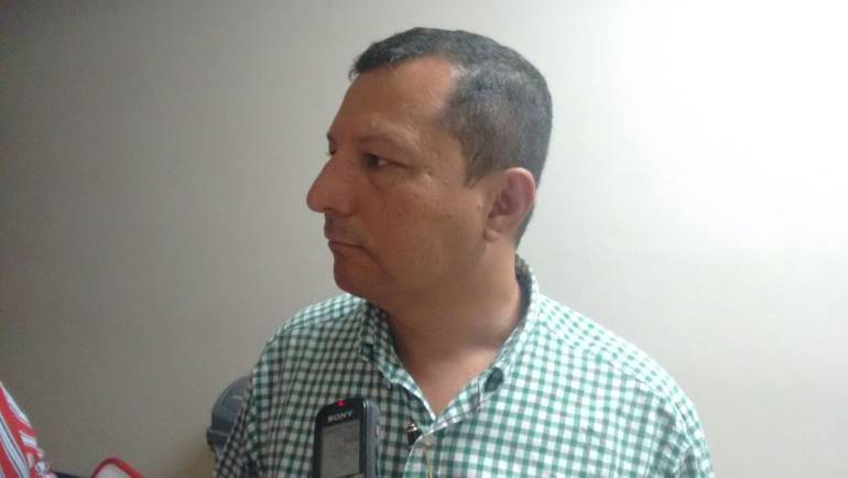 FISCALÍA IMPUTACIÓN CARGOS DELITOS OBRAS BUCARAMANGA: Bolsillos de Cristal le cayó a Clemente León Olaya