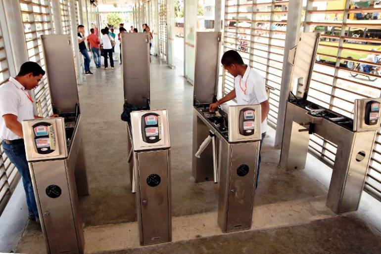 Entra en funcionamiento segundo vagón de acceso en estación La Castellana: Entra en funcionamiento segundo vagón de acceso en estación La Castellana