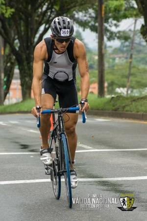 El joven espera poder recuperar su bicicleta para competir en torneos nacionales El joven espera poder recuperar su bicicleta para competir en torneos nacionales