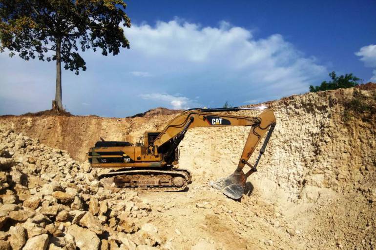 Siete personas capturadas y cinco maquinas incautadas en operativo contra la minería ilegal: Siete personas capturadas y cinco maquinas incautadas en operativo contra la minería ilegal