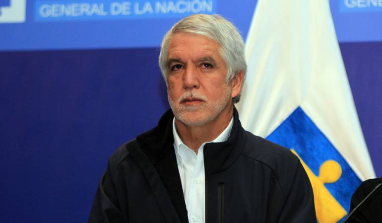 Grafólogos de Peñalosa podrán revisar los formatos de firmas de su revocatoria