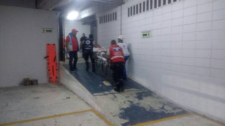 Heridos en el partido Junior-Nacional