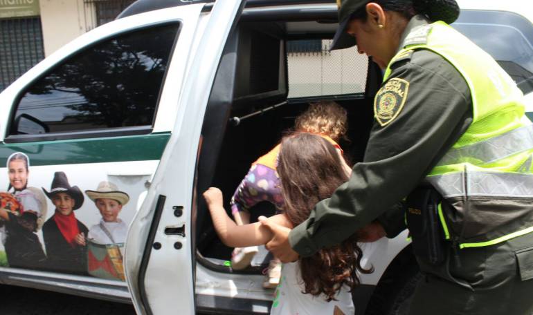 Dos niñas encerradas por su madre fueron entregadas a Bienestar Familiar
