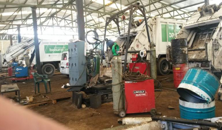 camiones de basura Bogotá concejales: Falta de planeación es la causa de los daños en los camiones de basura: concejales