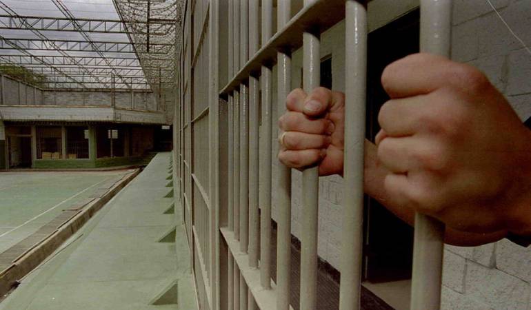 Pornografía Neiva: Cárcel para un hombre que vendía pornografía en Neiva