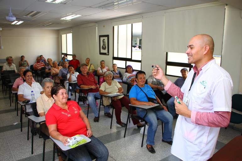 Medellín busca youtubers para promover la equidad de género