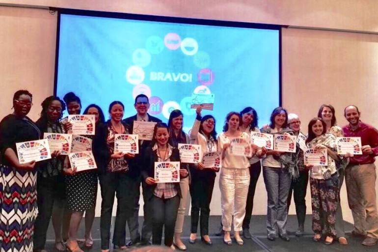 Manos a la Paz es reconocido como Mejor Iniciativa en Feria de Conocimiento e Innovación: Manos a la Paz es reconocido como Mejor Iniciativa en Feria de Conocimiento e Innovación