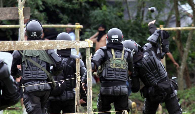 Guaqueros denuncian presuntos excesos de fuerza pública en zona esmeraldera: Guaqueros denuncian presuntos excesos de fuerza pública en zona esmeraldera