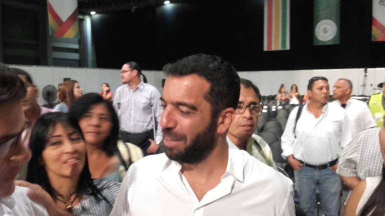 Senador Arturo Char.