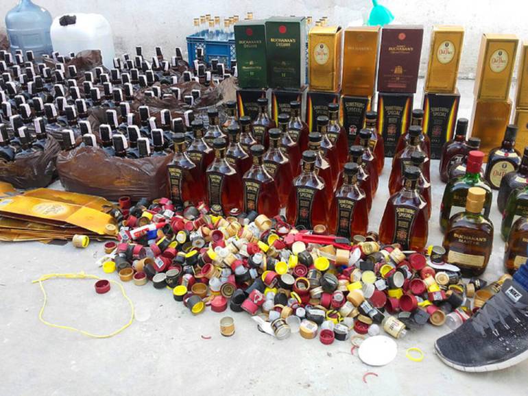Ante juez mujer en cuya vivienda funcionaba, presuntamente, una destilería de licor adulterado en Buga