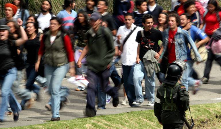 Manifestaciones Bogotá Universidad Distrital: Cerrada la Avenida Circunvalar por manifestaciones de la Universidad Distrital