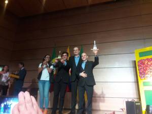 Armonizando Dúo del Huila, fue el gran ganador del concurso nacional de duetos Hermanos Moncada