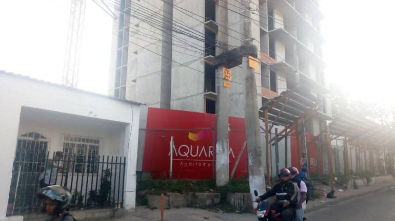 Vecinos al edificio Aquarela denuncian afectaciones cuando comenzó el proyecto