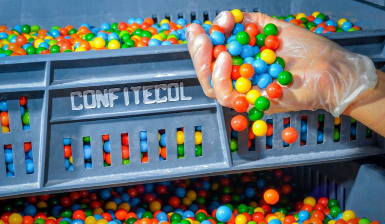 Halloween dulces decomisados: Decomisan 250 kilos de dulces y 19 litros de bebidas para temporada de Halloween