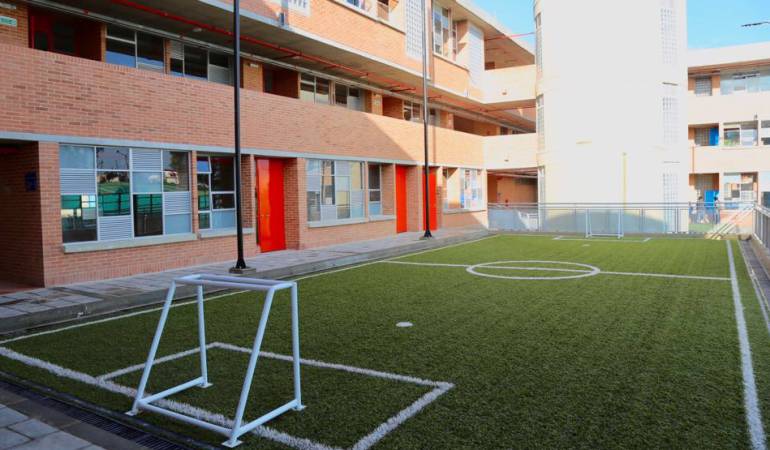 Kennedy Distrito Colegio: Distrito entregó reconstrucción de Colegio en Kennedy