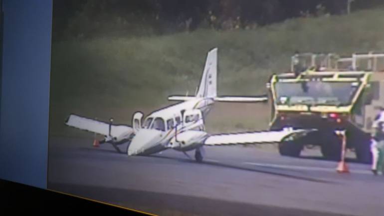 Aeropuerto Olaya Herrera de Medellín fue cerrado por aterrizaje de emergencia Aeropuerto Olaya Herrera de Medellín fue cerrado por aterrizaje de emergencia